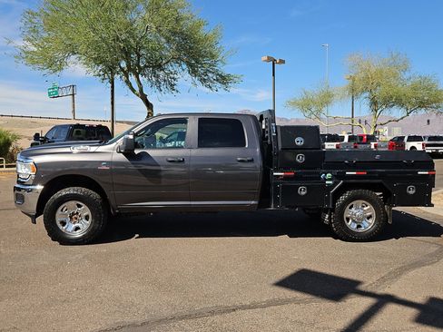 Used 2023 RAM 3500 Tradesman w/ Chrome Appearance Group AWD/4WD image 9