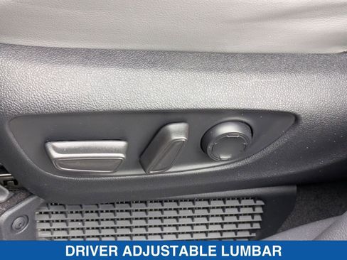 Used 2023 Toyota Sienna XLE image 27