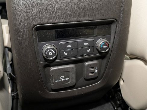 Used 2024 Buick Enclave Avenir w/ Avenir Technology Package image 10