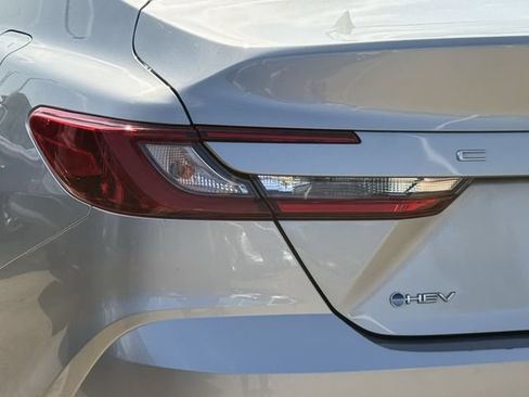 Used 2025 Toyota Camry LE FWD image 6