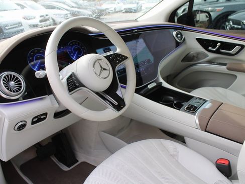Certified 2023 Mercedes-Benz EQS 580 4MATIC SUV image 24