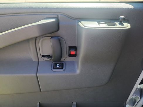 New 2025 GMC Savana 2500 Extended w/ Enhanced Convenience Package RWD image 13