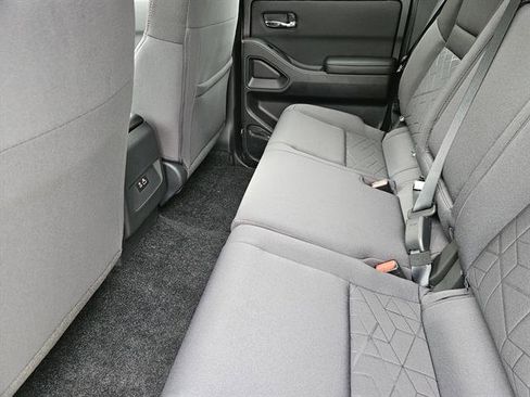 Used 2026 Nissan Frontier SV w/ Tow Package image 18