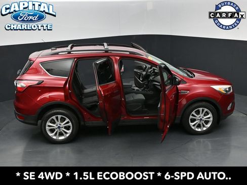 Used 2017 Ford Escape SE w/ Equipment Group 201A AWD/4WD image 31