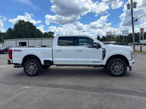 New 2026 Ford F250 Platinum w/ Platinum Plus Package AWD/4WD image 4