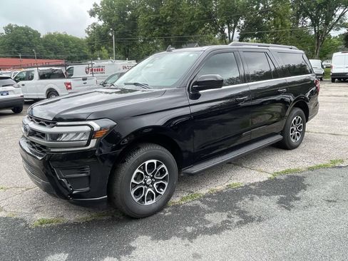 Used 2024 Ford Expedition Max XLT AWD/4WD image 11