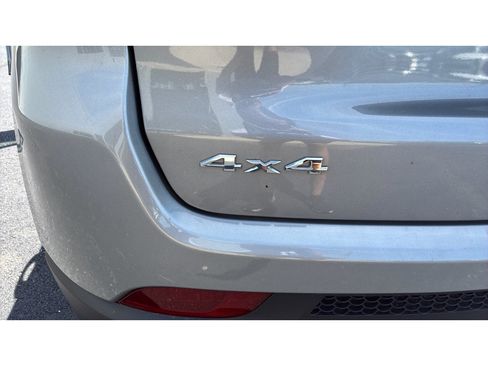 Used 2023 Jeep Compass Sport AWD/4WD image 25