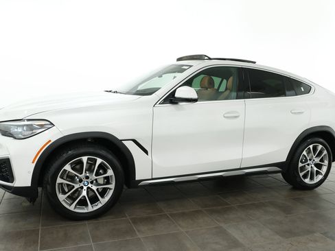Used 2023 BMW X6 xDrive40i w/ Premium Package AWD/4WD image 2