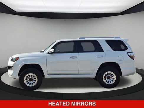 Used 2018 Toyota 4Runner Limited RWD image 3