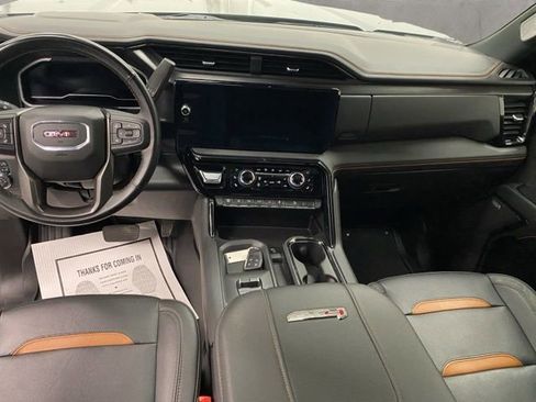 Used 2024 GMC Sierra 2500 AT4 w/ AT4 Premium Plus Package AWD/4WD image 11