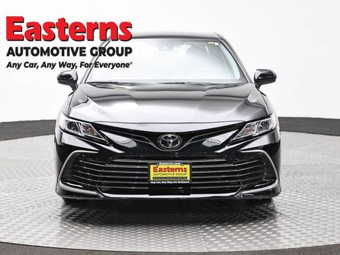 Used 2024 Toyota Camry LE image 2