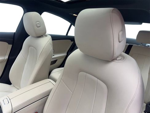 Used 2022 Mercedes-Benz CLA 250 CLA 250 image 27