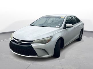 Used 2016 Toyota Camry SE FWD video 2