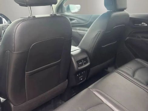 Used 2021 Chevrolet Equinox Premier AWD/4WD image 13