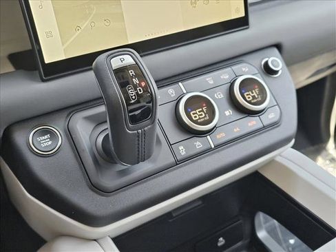 New 2025 Land Rover Defender 110 S image 15