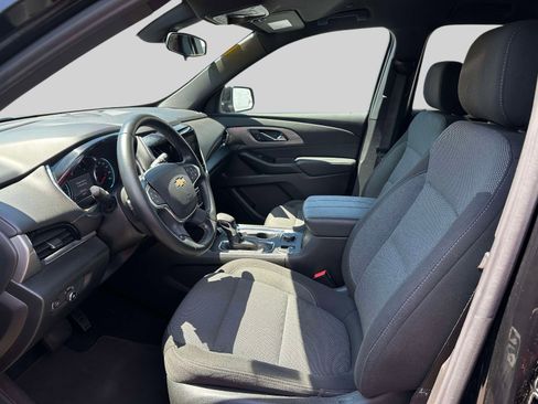 Used 2023 Chevrolet Traverse LT AWD/4WD image 17