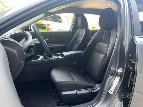 New 2026 Nissan Sentra SV image 9