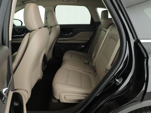 Used 2022 Lincoln Corsair FWD w/ Equipment Group 101A image 17