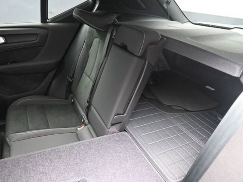 New 2026 Volvo XC40 B5 Ultra w/ Protection Package Premier image 22