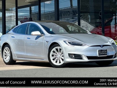Used 2018 Tesla Model S 75D AWD/4WD image 1