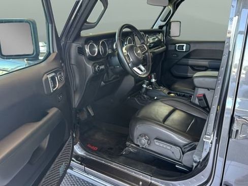 Used 2021 Jeep Wrangler Unlimited Sahara AWD/4WD image 7