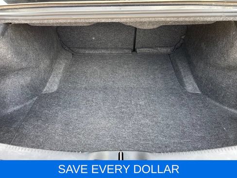 Used 2023 Chrysler 300 Touring L RWD image 6
