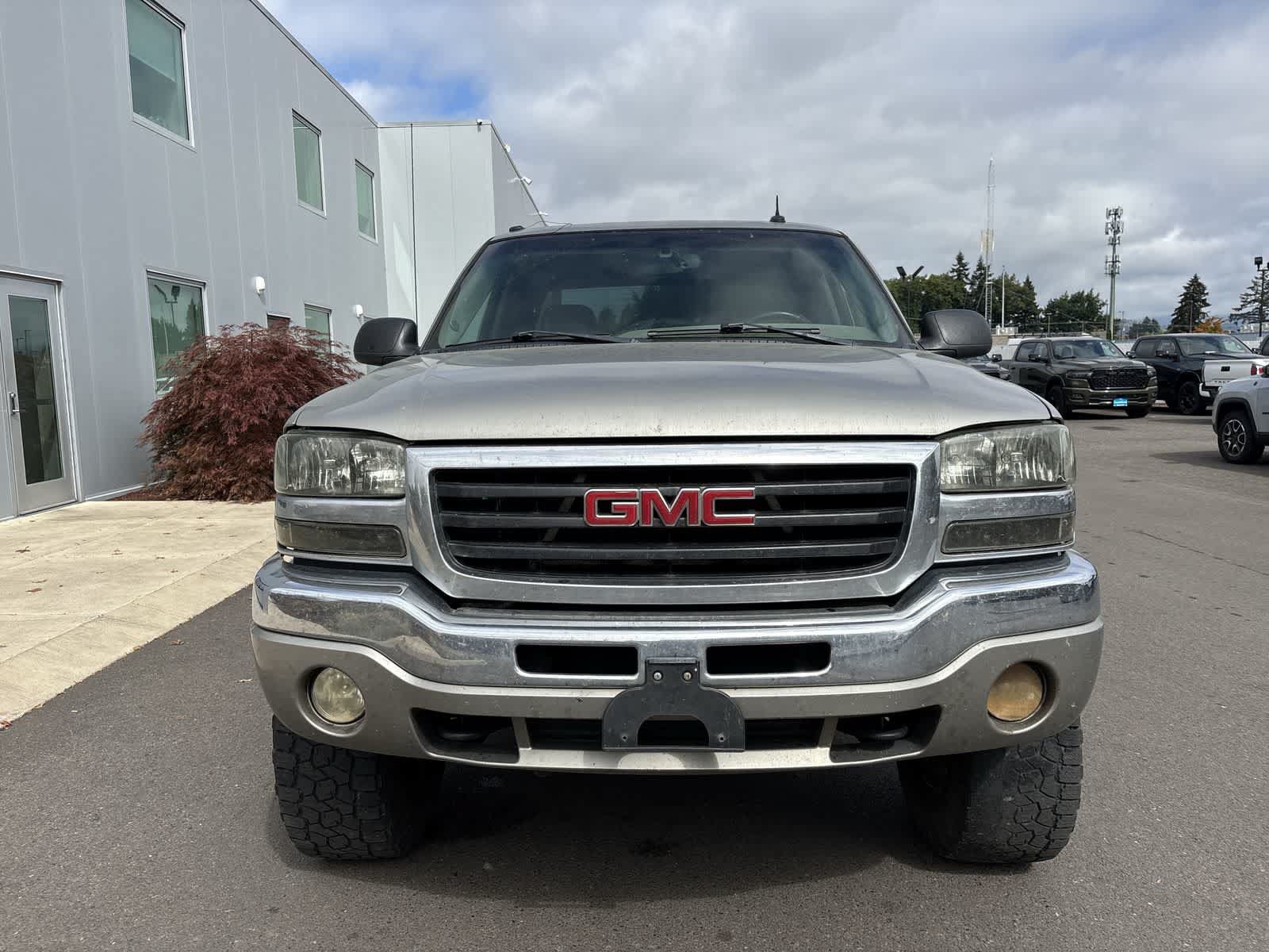 Used 2003 GMC Sierra 1500 SLT w/ Professional Package AWD/4WD image 7