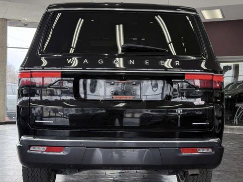 Used 2022 Jeep Wagoneer Series III w/ Premium Group I AWD/4WD image 8