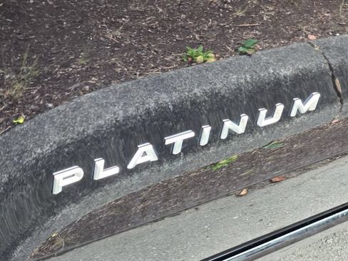 Certified 2025 Ford Expedition Platinum AWD/4WD image 34
