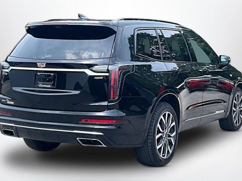 Used 2022 Cadillac XT6 Sport w/ Technology Package AWD/4WD image 5
