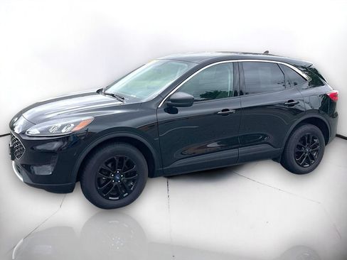 Used 2022 Ford Escape SE w/ Convenience Package AWD/4WD image 2