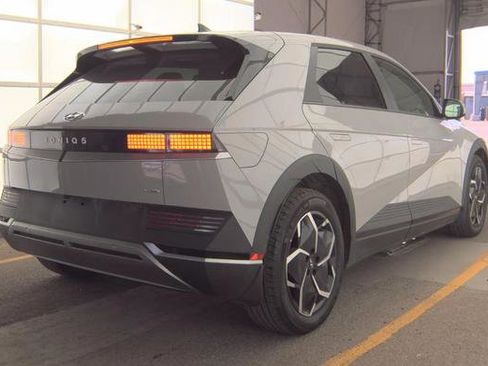 Used 2024 Hyundai Ioniq 5 SE image 5