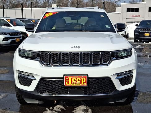 Certified 2025 Jeep Grand Cherokee Limited image 2