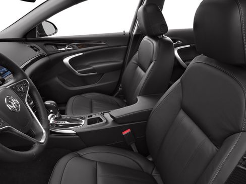 Used 2016 Buick Regal FWD image 9