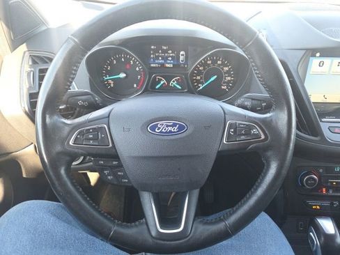 Used 2019 Ford Escape Titanium AWD/4WD image 38