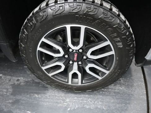 Certified 2024 GMC Sierra 1500 AT4 w/ Technology Package image 36