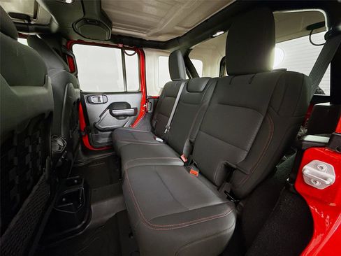 Used 2021 Jeep Wrangler Unlimited Rubicon w/ Steel Bumper Group image 23