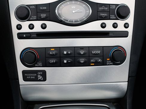 Used 2014 INFINITI Q60 Convertible w/ Premium Package image 37