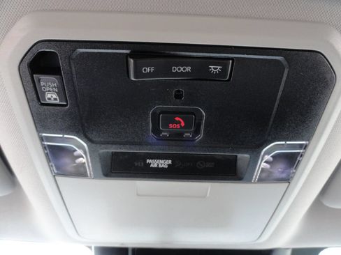 Used 2022 Toyota Tundra SR w/ SR Tow Package AWD/4WD image 27