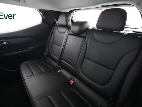 Used 2027 Chevrolet Bolt RS w/ Technology Package FWD image 24