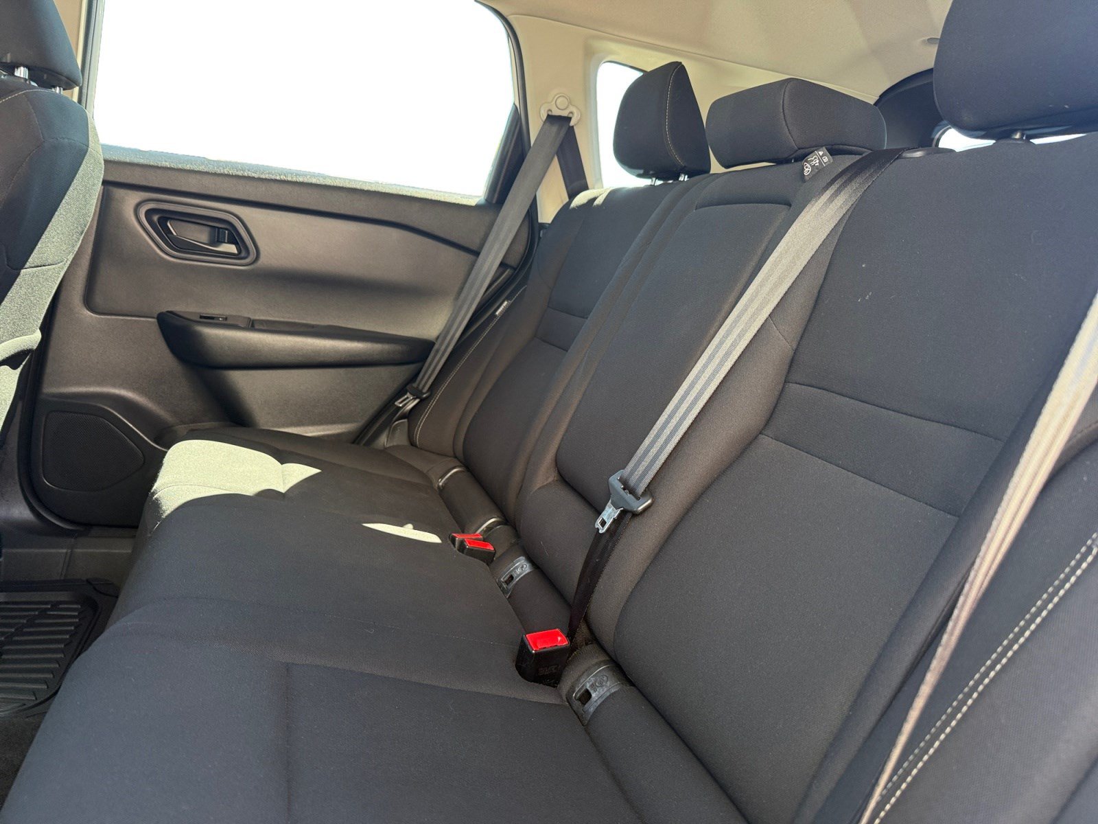 Used 2024 Nissan Rogue S AWD/4WD image 13
