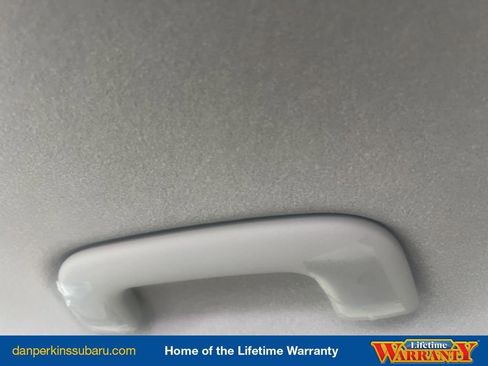 Used 2025 Kia Niro EX Touring image 36