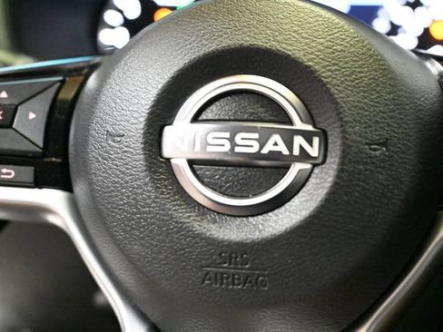 Used 2024 Nissan Altima 2.5 SR FWD image 33