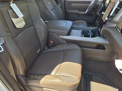 New 2025 RAM 2500 Limited image 13