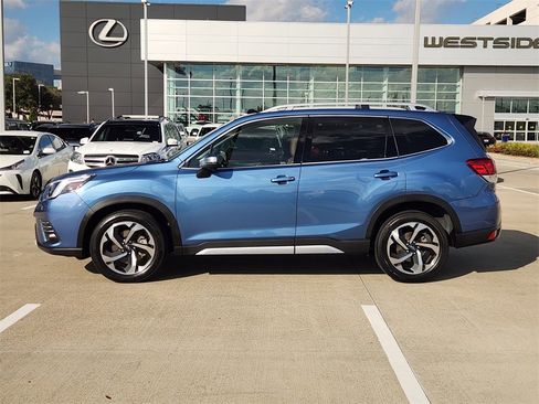 Used 2024 Subaru Forester Touring image 4