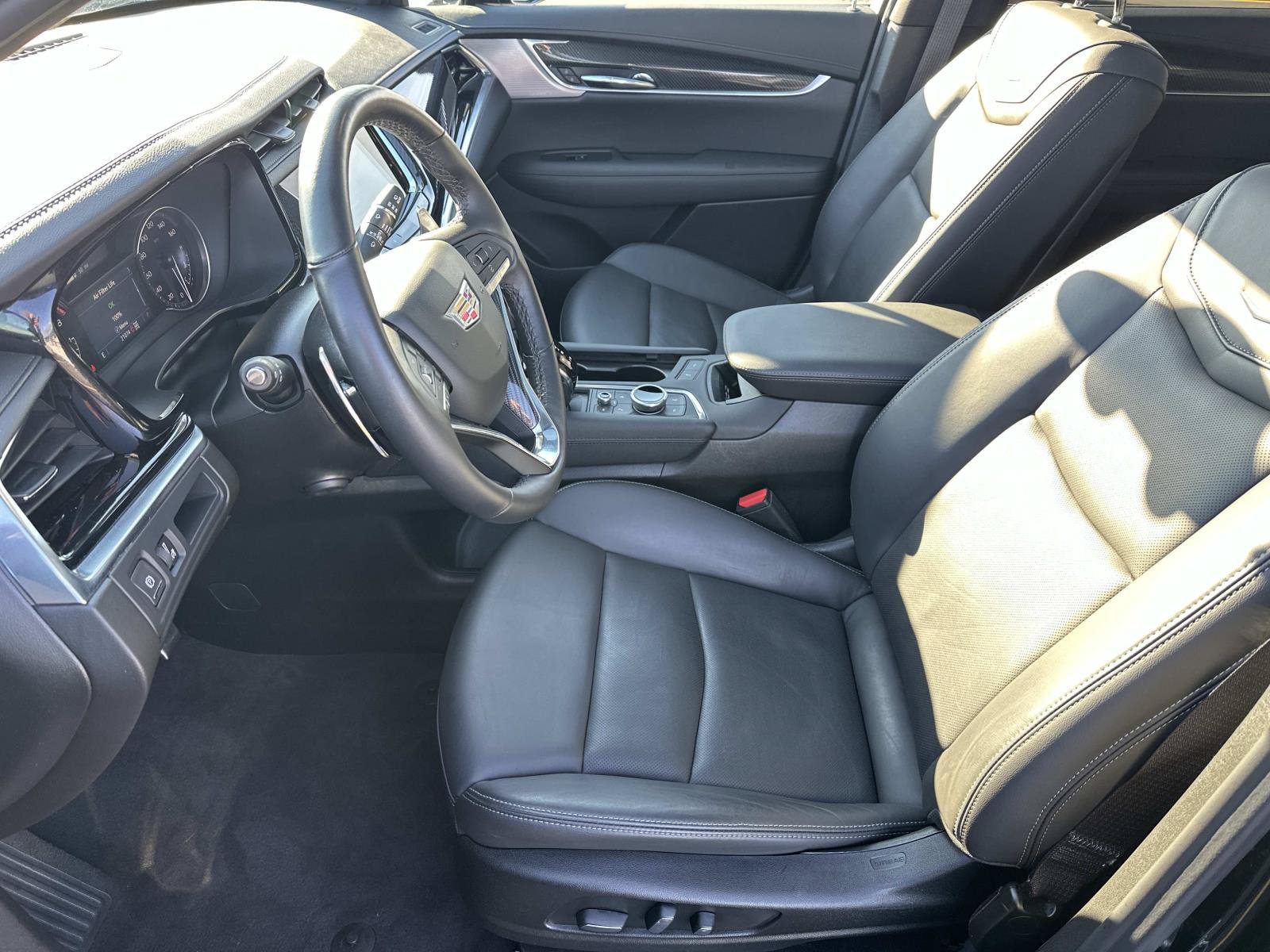 Certified 2025 Cadillac XT6 Sport w/ LPO, Floor Liner Package AWD/4WD image 20