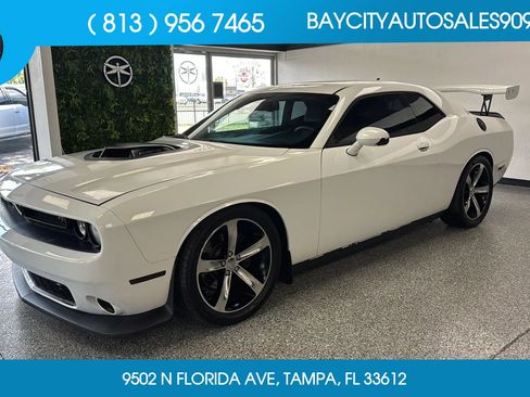 Used 2015 Dodge Challenger R/T Plus RWD image 1