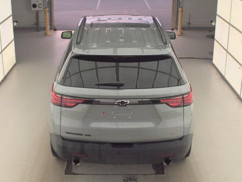 Used 2023 Chevrolet Traverse RS AWD/4WD image 4