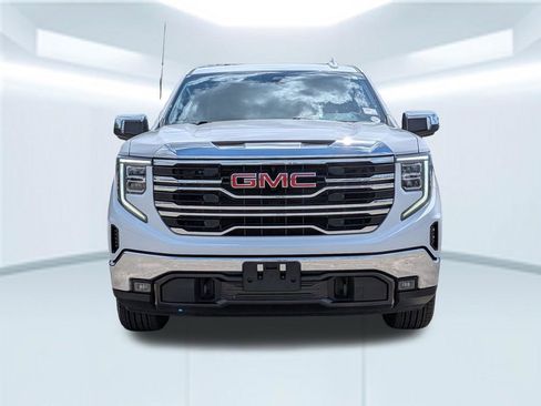 Used 2026 GMC Sierra 1500 SLT image 10