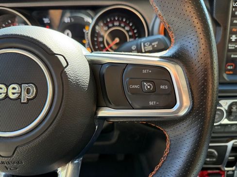 Used 2022 Jeep Gladiator Mojave w/ LED Lighting Group AWD/4WD image 25